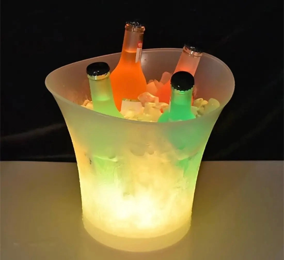 Hielera Parlante con luz LED.